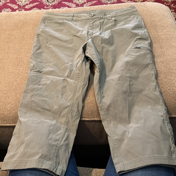 Eddie Bauer Green Nylon Hiking Cropped Pants Women’s Size 14 (TD) - Picture 2 of 7